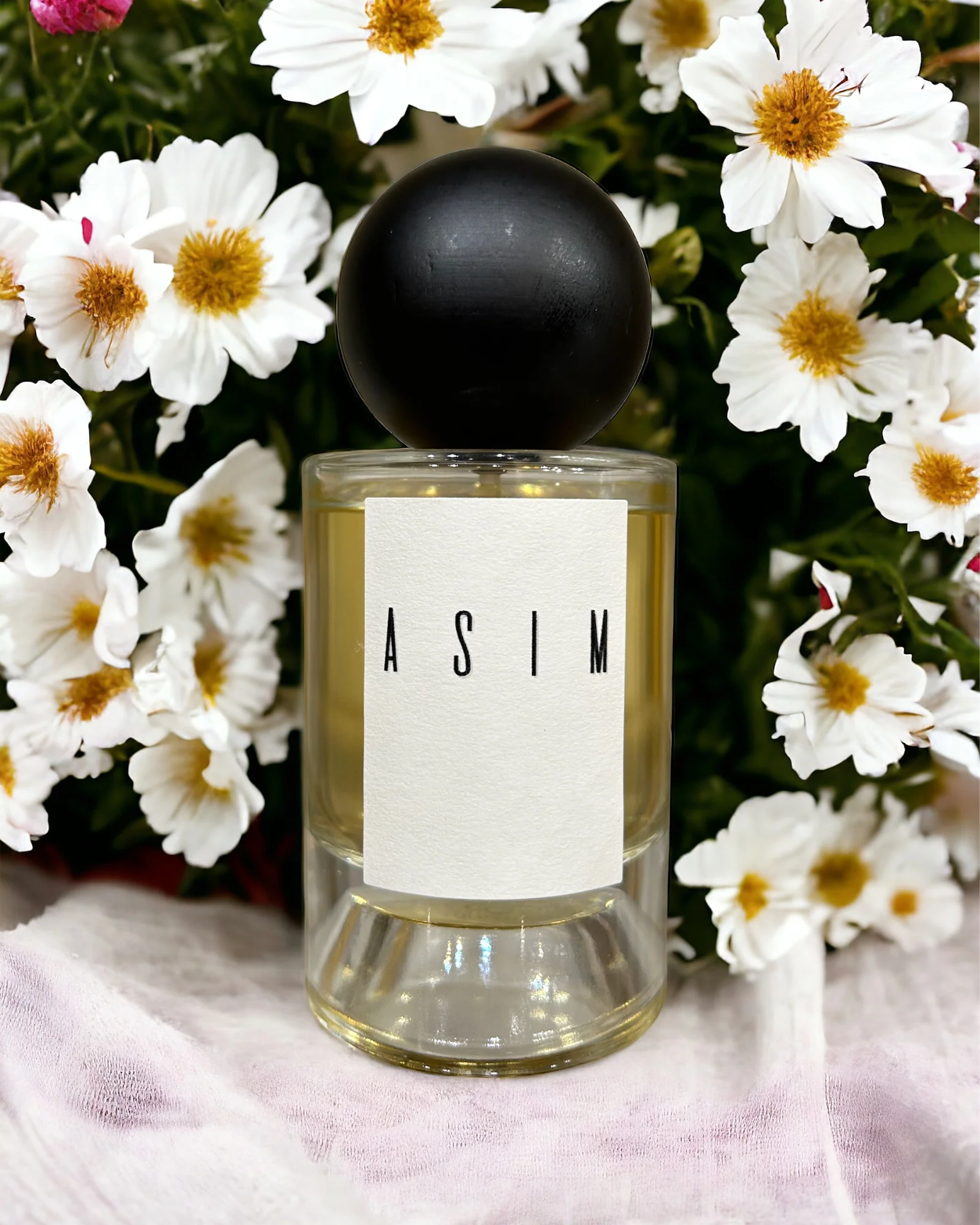 EMINENCE_asim_100ml_rabdan_perfum Asim Eminence Eau de Parfum Intense luxury perfume bottle